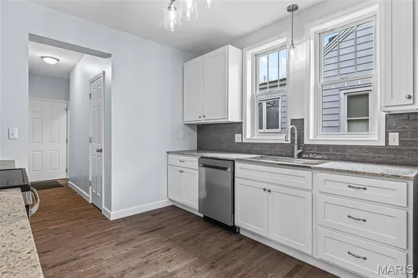 $319,900 | 263 Jefferson Street, Ste. Genevieve, MO 63670