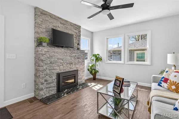 $319,900 | 263 Jefferson Street, Ste. Genevieve, MO 63670