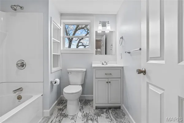 $319,900 | 263 Jefferson Street, Ste. Genevieve, MO 63670