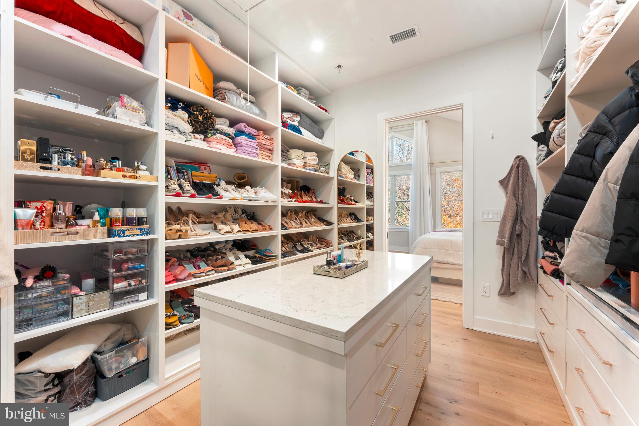 528 Hoyt Road Huntingdon Valley, PA 19006 - Photo 29 of 56 a utility room with washer and dryer
