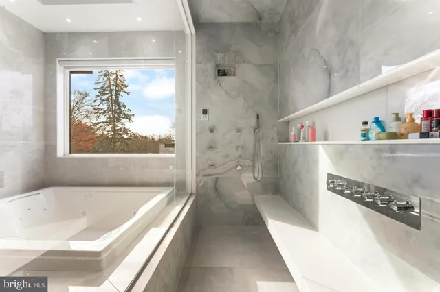 $993,900 | 528 Hoyt Road, Huntingdon Valley, PA 19006