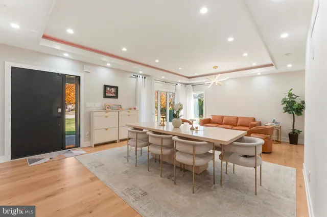 $993,900 | 528 Hoyt Road, Huntingdon Valley, PA 19006