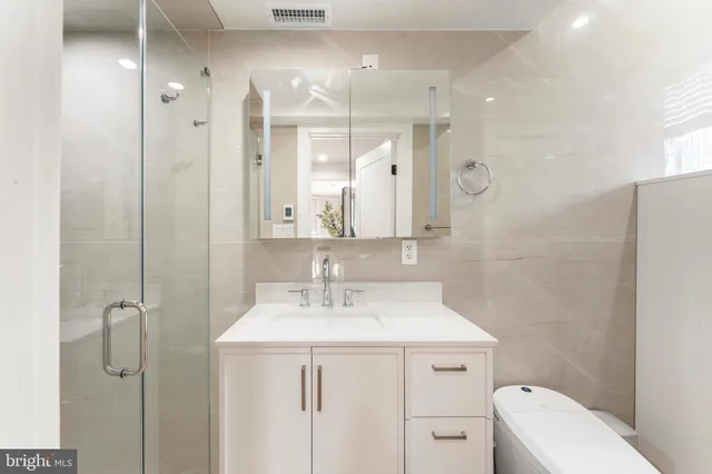 $993,900 | 528 Hoyt Road, Huntingdon Valley, PA 19006