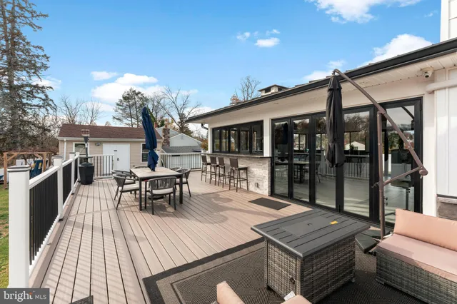 $993,900 | 528 Hoyt Road, Huntingdon Valley, PA 19006