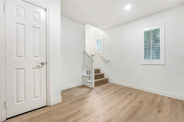 $4,000 | 7209 North Chestnut Lane, Van Nuys, CA 91405