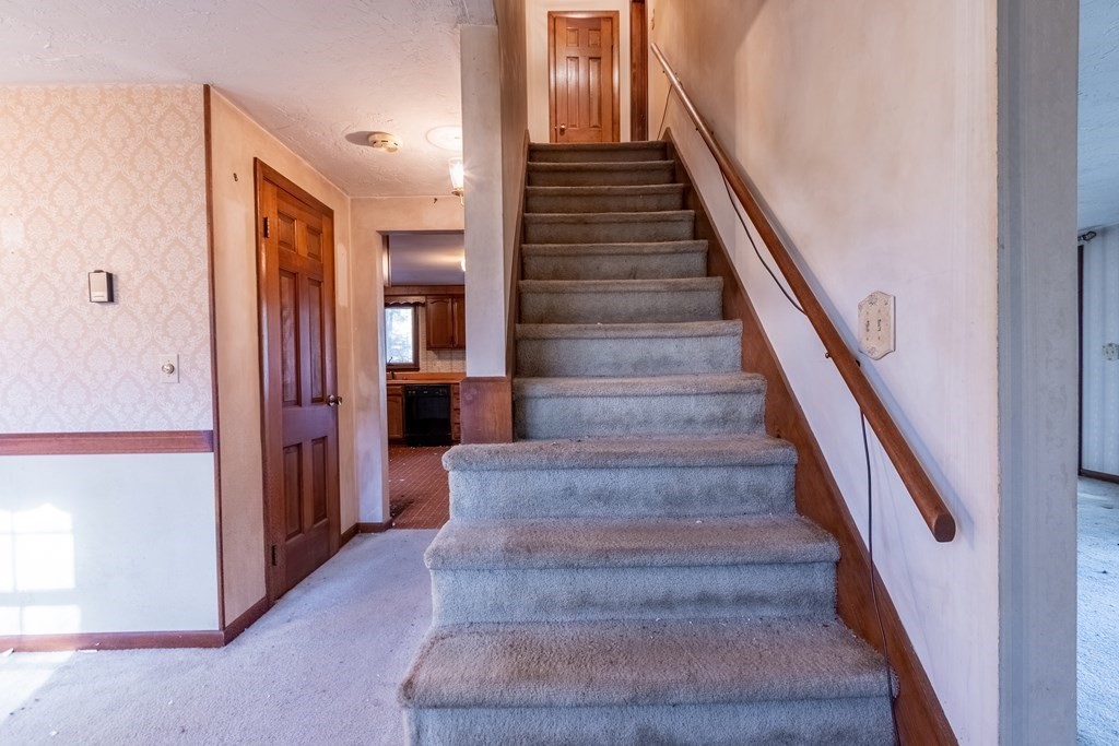 20 Lakeview Road North Brookfield, MA 01535 - Photo 12 of 27 Gallery Image 12
