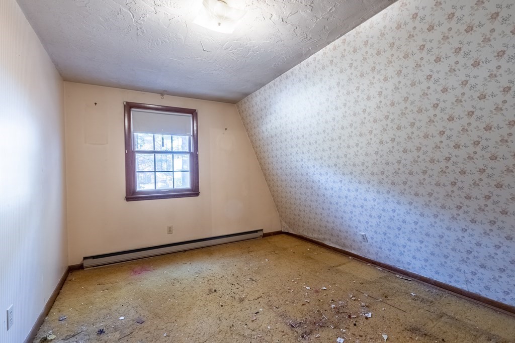 20 Lakeview Road North Brookfield, MA 01535 - Photo 17 of 27 Gallery Image 17
