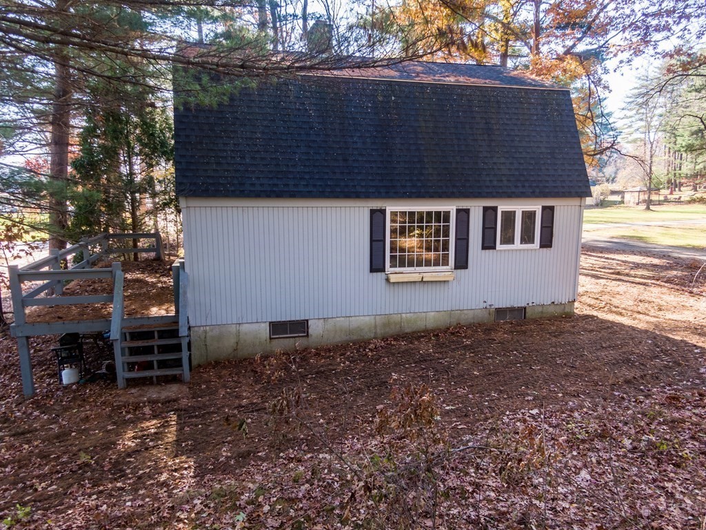 20 Lakeview Road North Brookfield, MA 01535 - Photo 3 of 27 Gallery Image 3