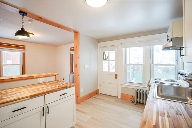 $2,195 | 42 Montgomery Street, Unit 42, Westfield, MA 01085