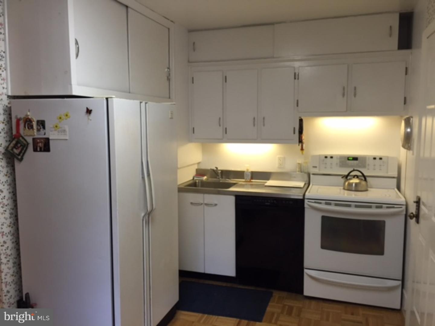 109 North Line Road Newtown Square, PA 19073 - Photo 8 of 21 Kitchen