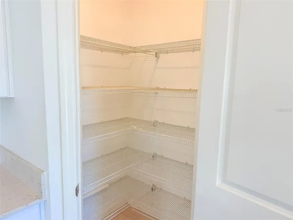 $2,350 | 11737 Radiant Shr Loop, San Antonio, FL 33576