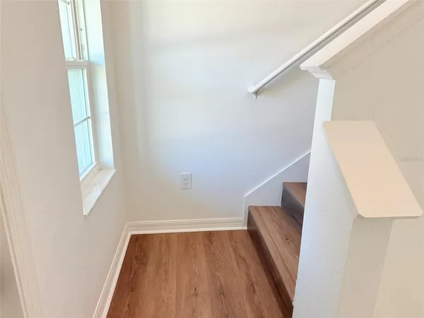 $2,350 | 11737 Radiant Shr Loop, San Antonio, FL 33576