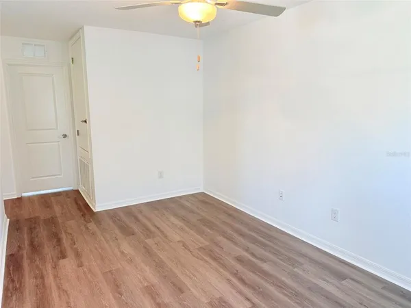 $2,350 | 11737 Radiant Shr Loop, San Antonio, FL 33576