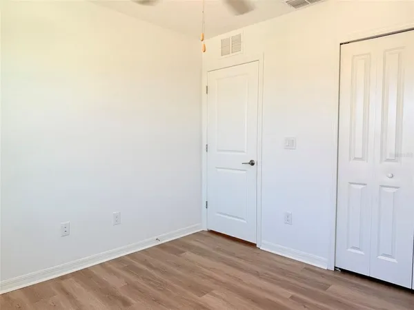 $2,350 | 11737 Radiant Shr Loop, San Antonio, FL 33576