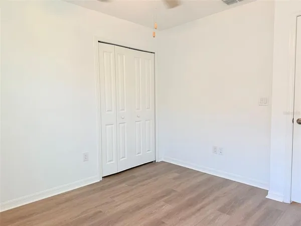 $2,350 | 11737 Radiant Shr Loop, San Antonio, FL 33576