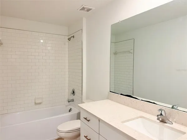 $2,350 | 11737 Radiant Shr Loop, San Antonio, FL 33576