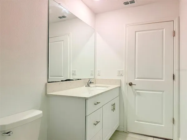 $2,350 | 11737 Radiant Shr Loop, San Antonio, FL 33576
