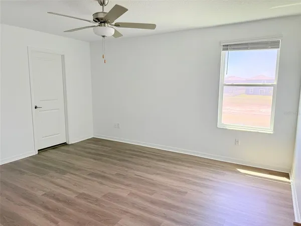 $2,350 | 11737 Radiant Shr Loop, San Antonio, FL 33576