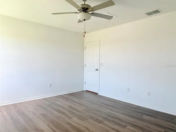 $2,350 | 11737 Radiant Shr Loop, San Antonio, FL 33576