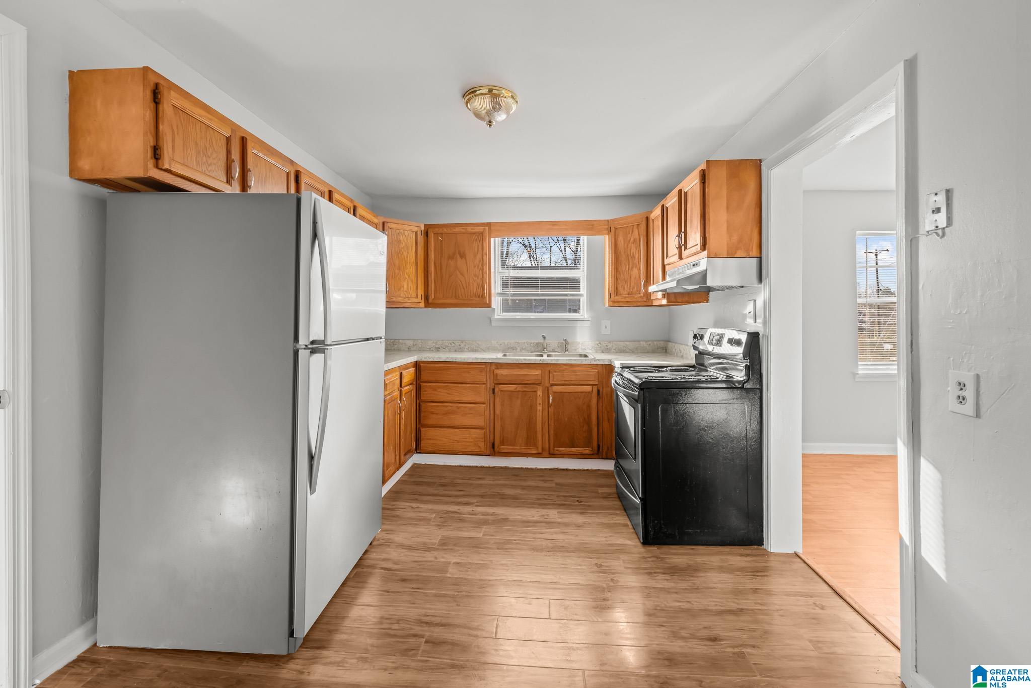 3921 Rutledge Avenue Southwest Birmingham, AL 35221 - Photo 5 of 18