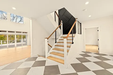 $2,700,000 | 7 Lewis Court, Hingham, MA 02043