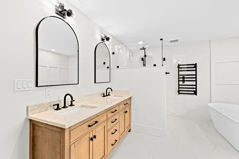 $2,700,000 | 7 Lewis Court, Hingham, MA 02043