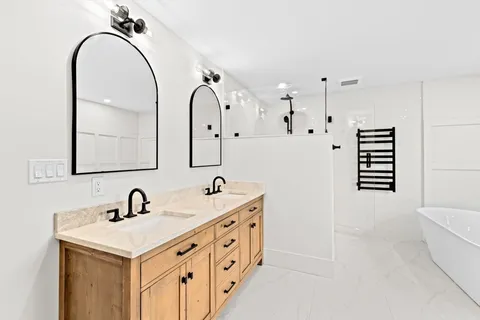 $2,750,000 | 7 Lewis Court, Hingham, MA 02043