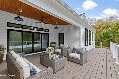 $2,550,000 | 7 Lewis Court, Hingham, MA 02043