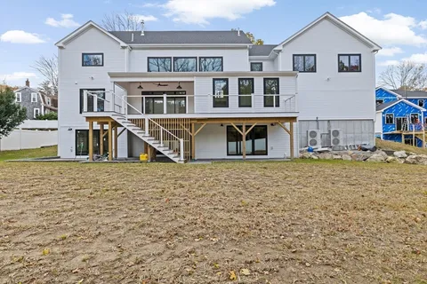 $2,700,000 | 7 Lewis Court, Hingham, MA 02043