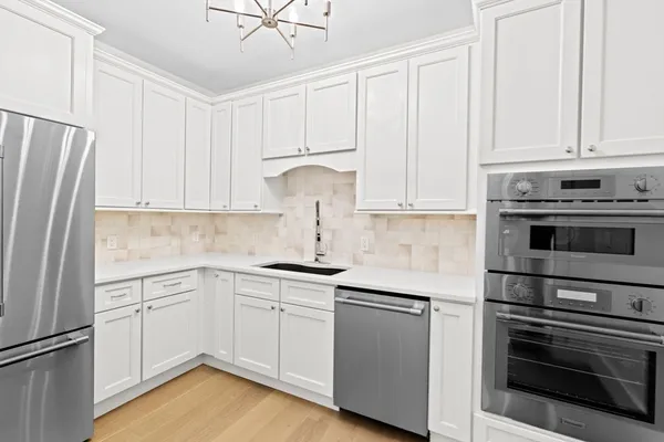 $2,700,000 | 7 Lewis Court, Hingham, MA 02043