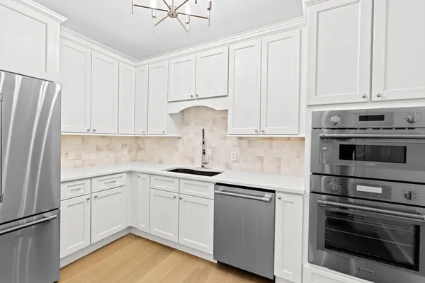 $2,700,000 | 7 Lewis Court, Hingham, MA 02043