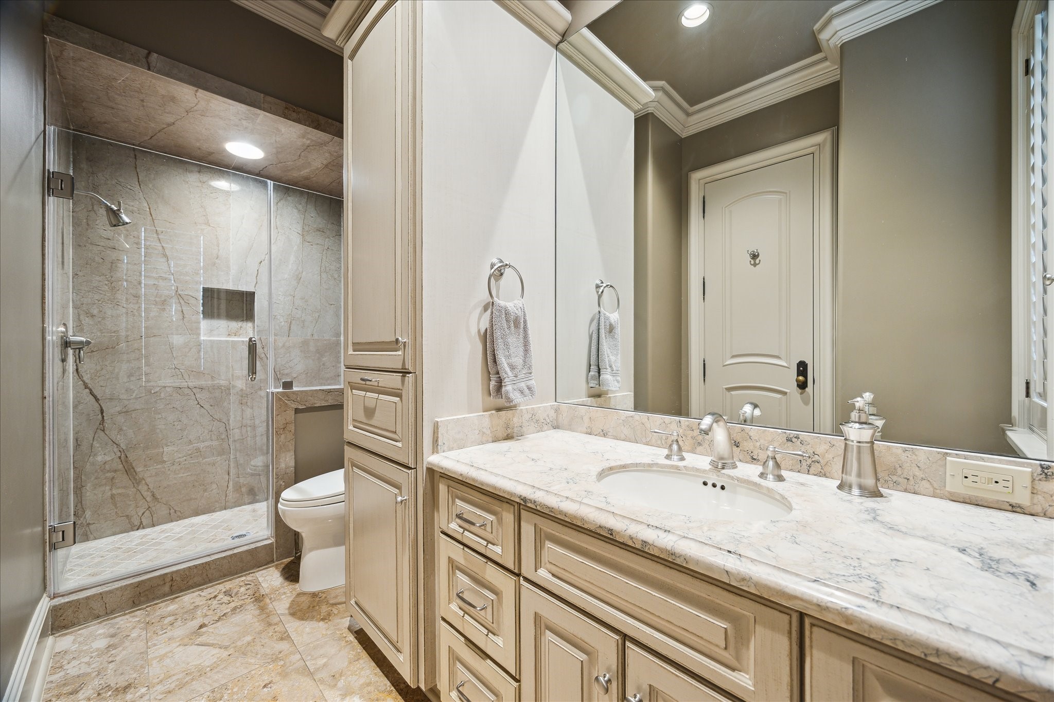 5570 Doliver Drive Houston, TX 77056 - Photo 35 of 46