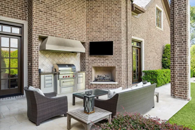 $4,325,000 | 5570 Doliver Drive, Houston, TX 77056