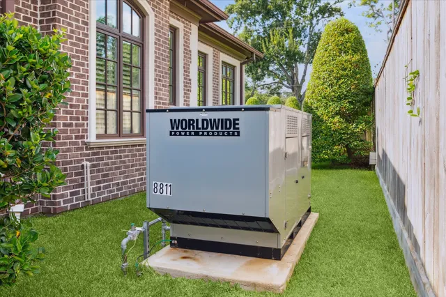 $4,325,000 | 5570 Doliver Drive, Houston, TX 77056