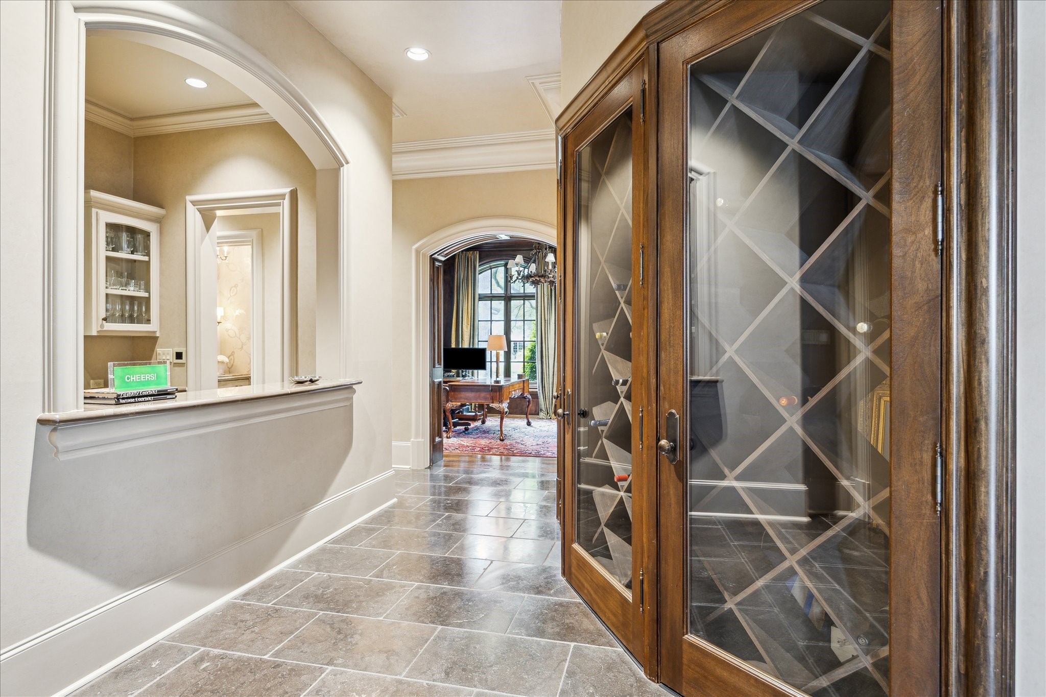 5570 Doliver Drive Houston, TX 77056 - Photo 6 of 46