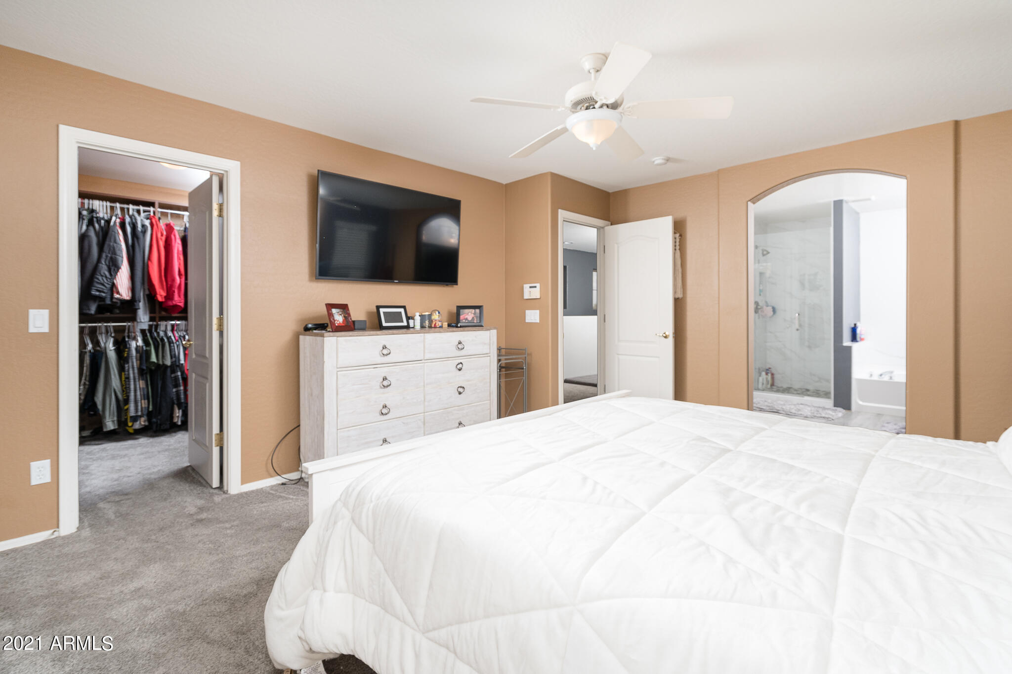 2614 West Florentine Road Phoenix, AZ 85086 - Photo 16 of 42 16_Master_02.jpg