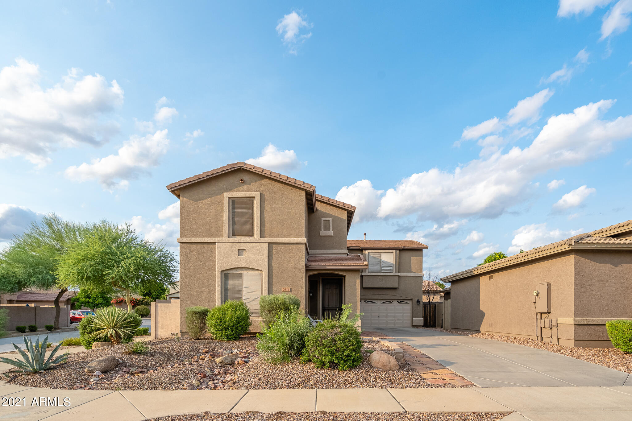 2614 West Florentine Road Phoenix, AZ 85086 - Photo 2 of 42 02_Front_02.jpg