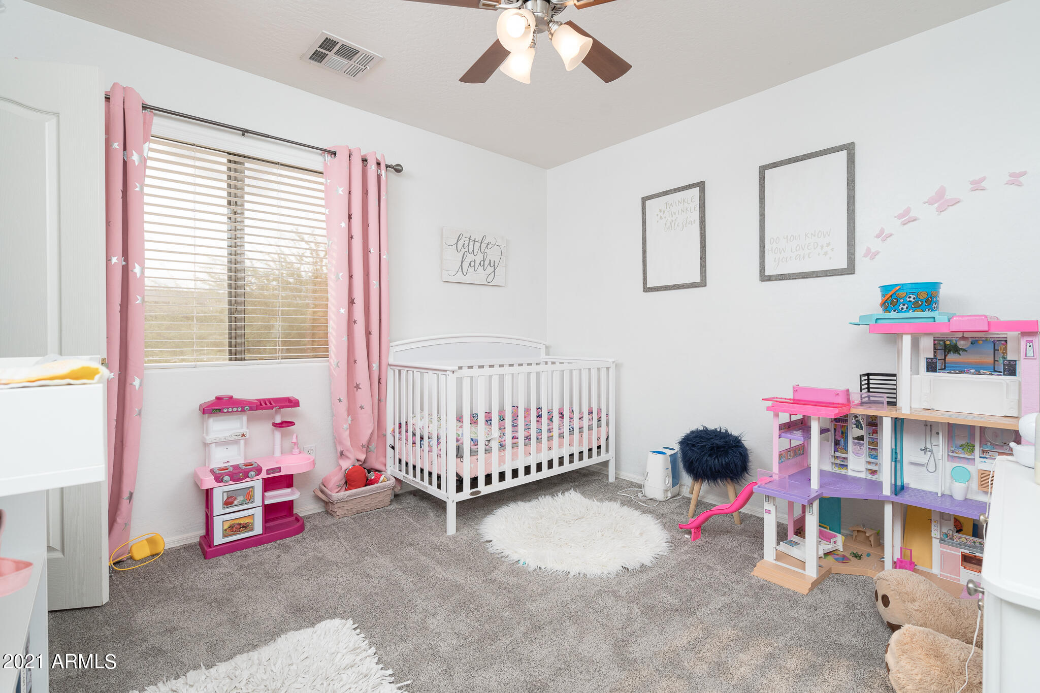 2614 West Florentine Road Phoenix, AZ 85086 - Photo 25 of 42 26_Bed3_01.jpg