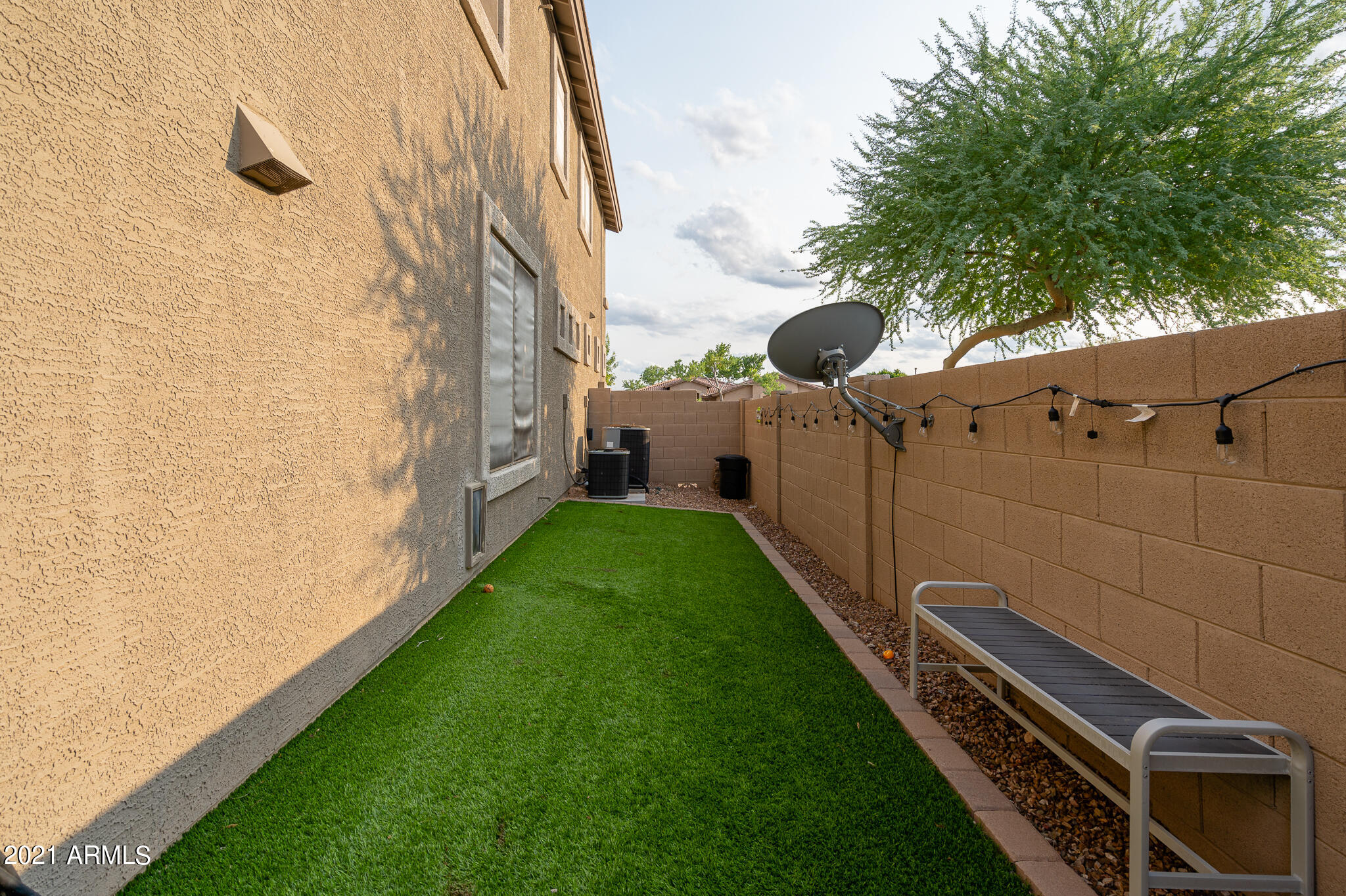 2614 West Florentine Road Phoenix, AZ 85086 - Photo 30 of 42 32_Back_01.jpg