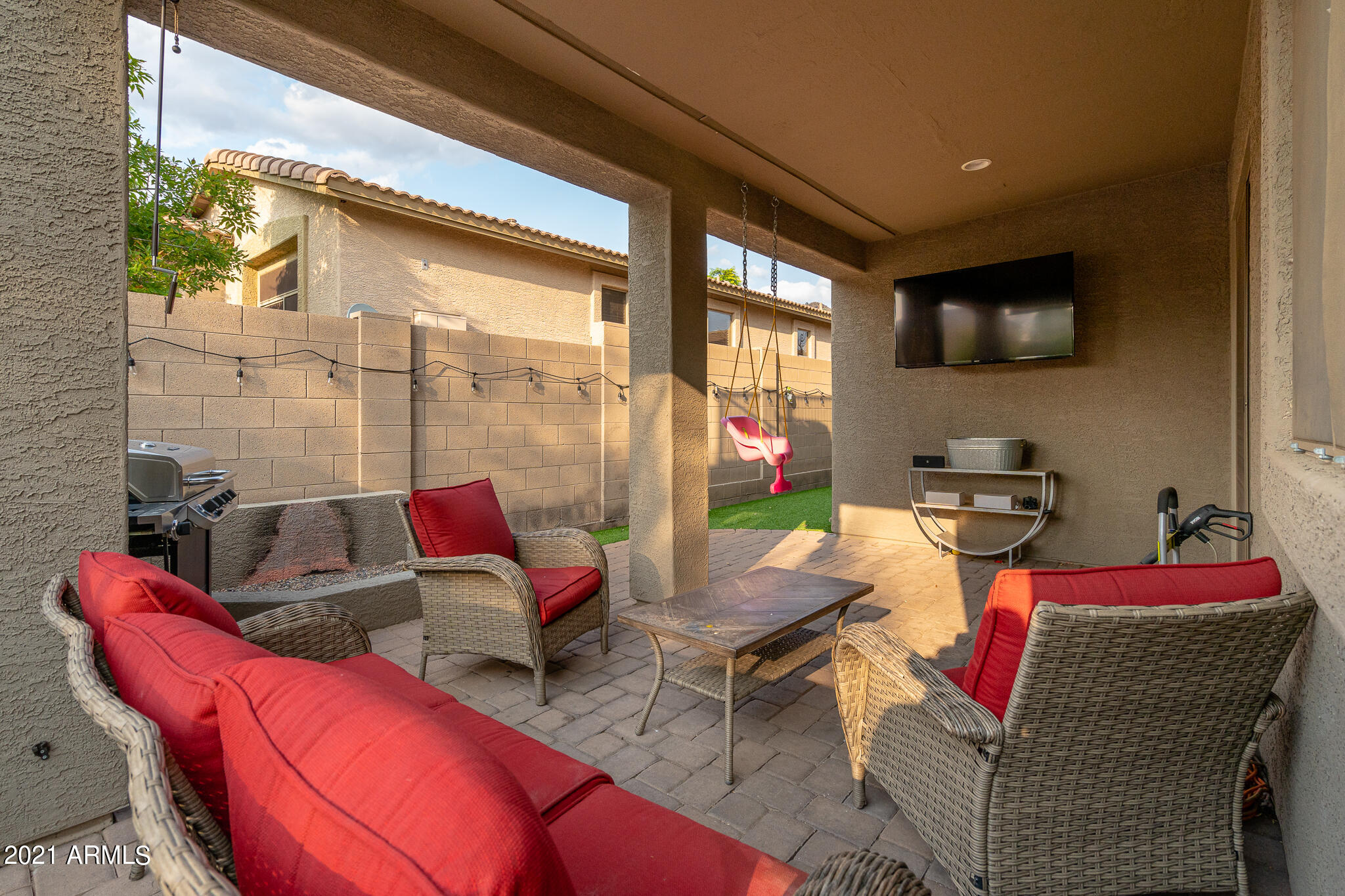 2614 West Florentine Road Phoenix, AZ 85086 - Photo 31 of 42 33_Back_02.jpg