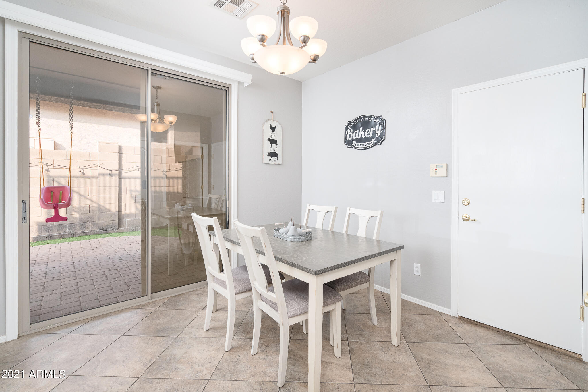 2614 West Florentine Road Phoenix, AZ 85086 - Photo 9 of 42 09_Dining_01.jpg