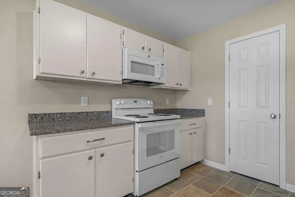 $650,000 | 371 Cherokee Avenue, Waycross, GA 31501