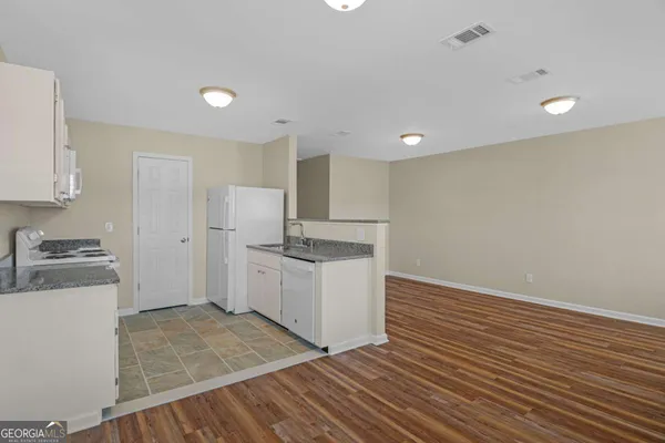 $650,000 | 371 Cherokee Avenue, Waycross, GA 31501