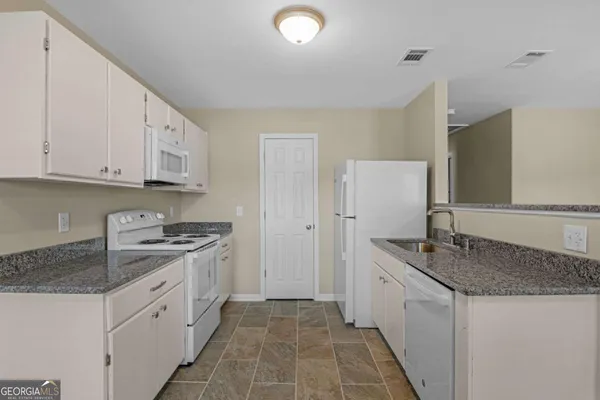 $650,000 | 371 Cherokee Avenue, Waycross, GA 31501