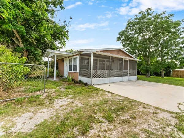 $209,000 | 2429 2nd Avenue Southeast, Vero Beach, FL 32962
