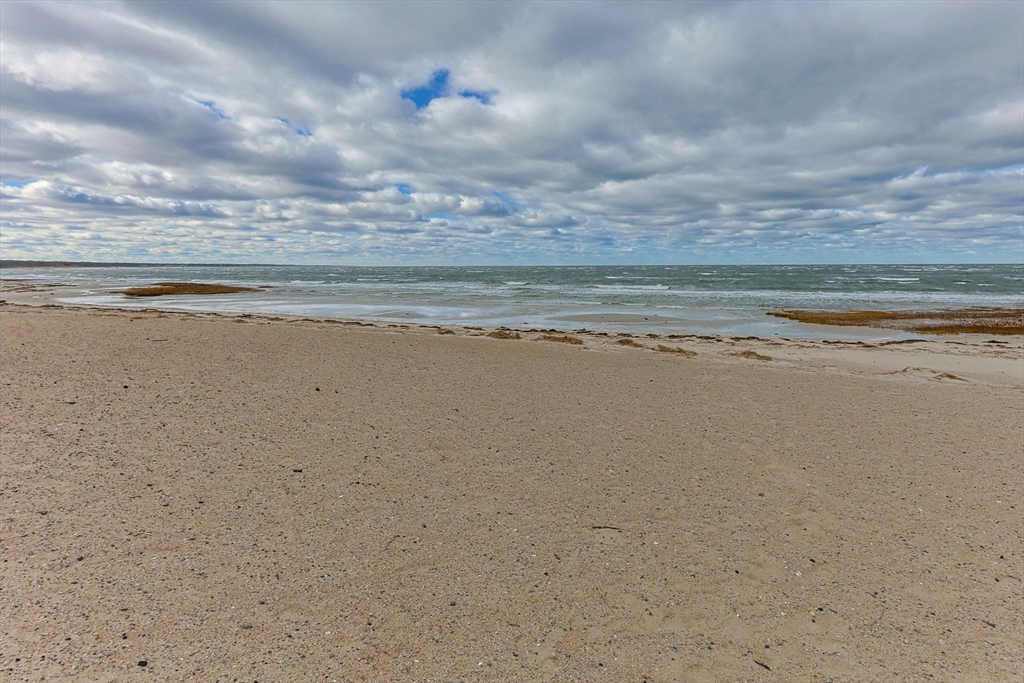 42 Old Colony Way, Unit 28 Orleans, MA 02653 - Photo 33 of 35 a view of an ocean