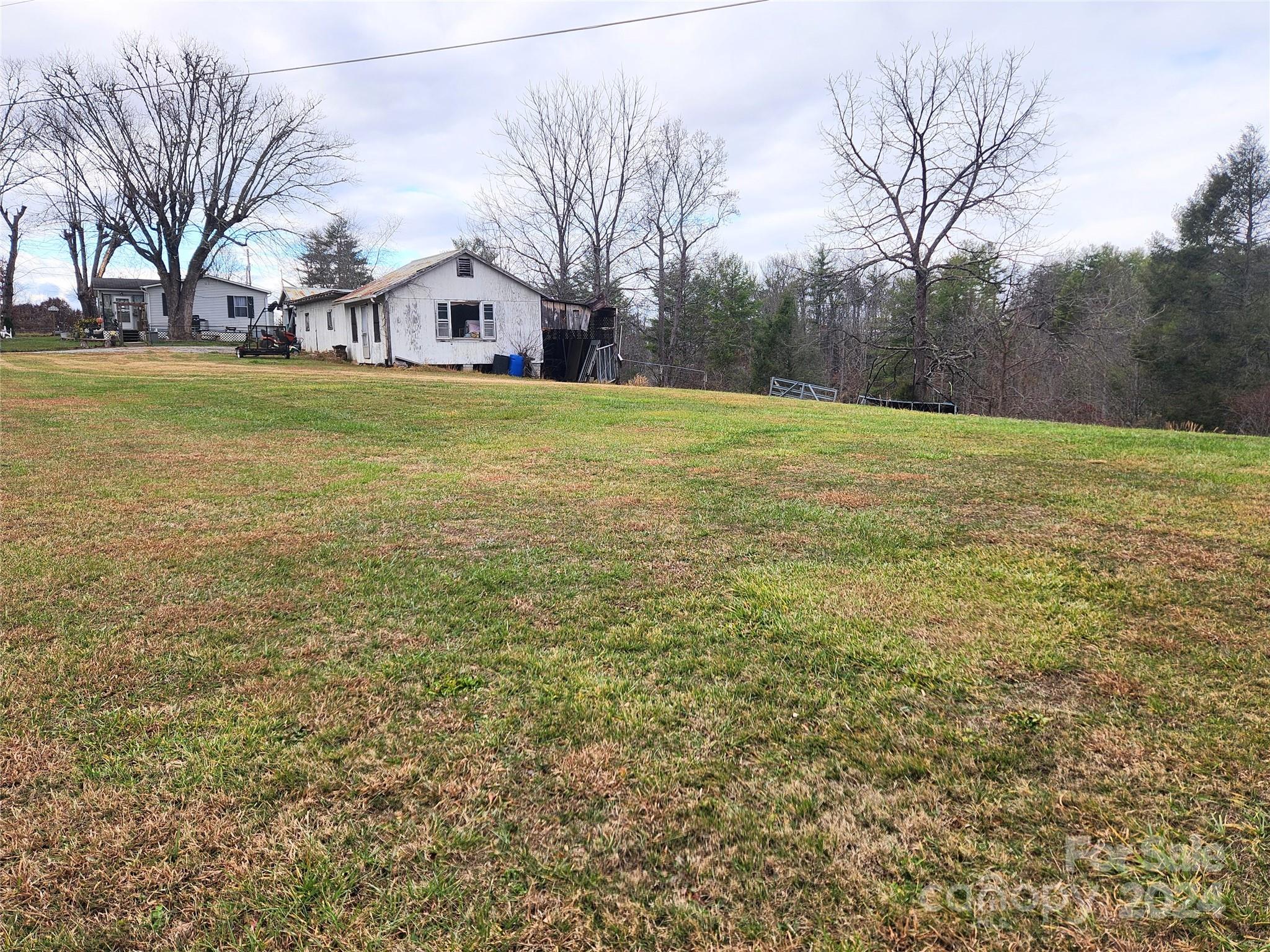 69 Locust Grove Road Weaverville, NC 28787 - Photo 13 of 20 Gallery Image 13
