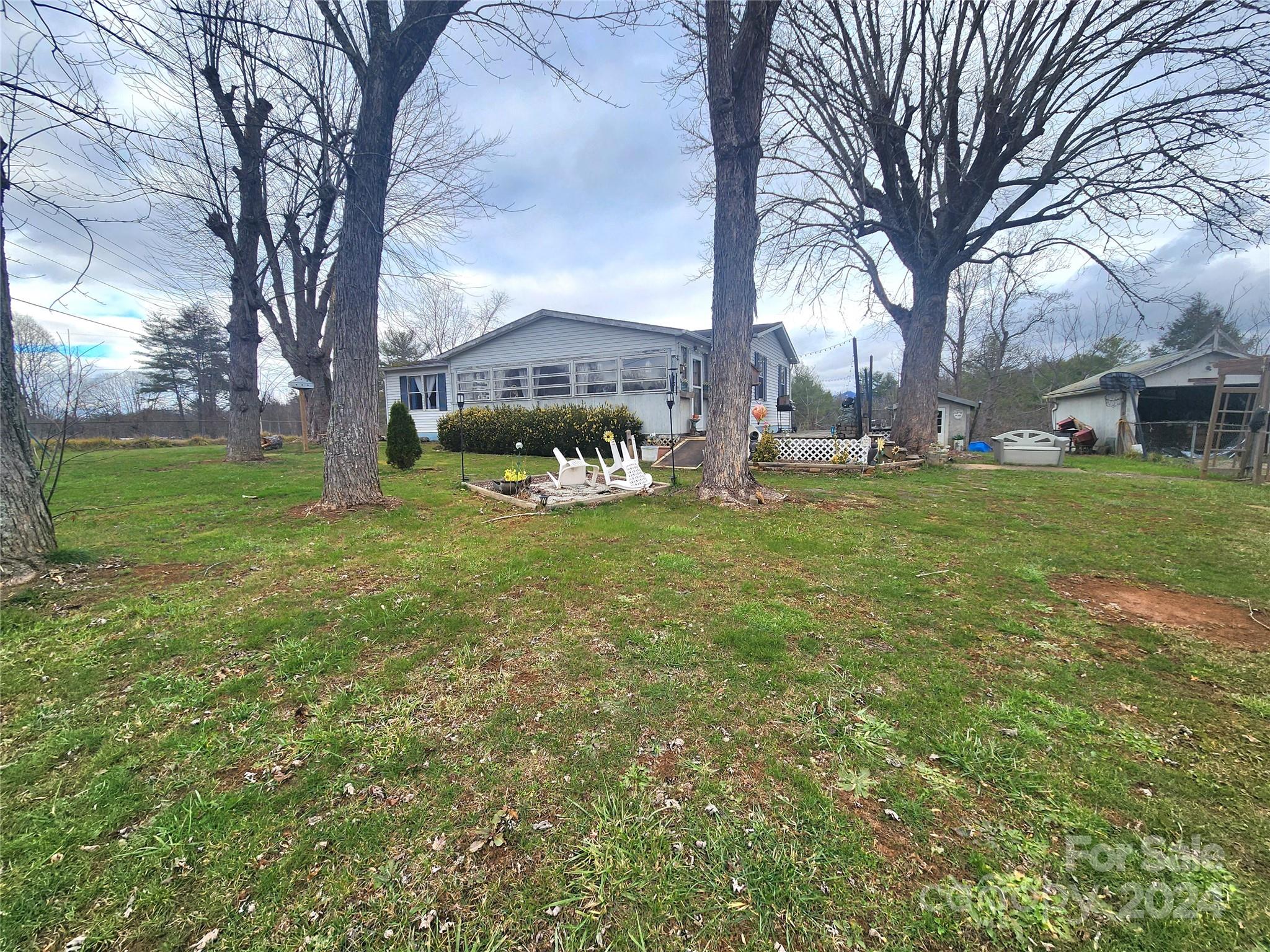69 Locust Grove Road Weaverville, NC 28787 - Photo 7 of 20 Gallery Image 7