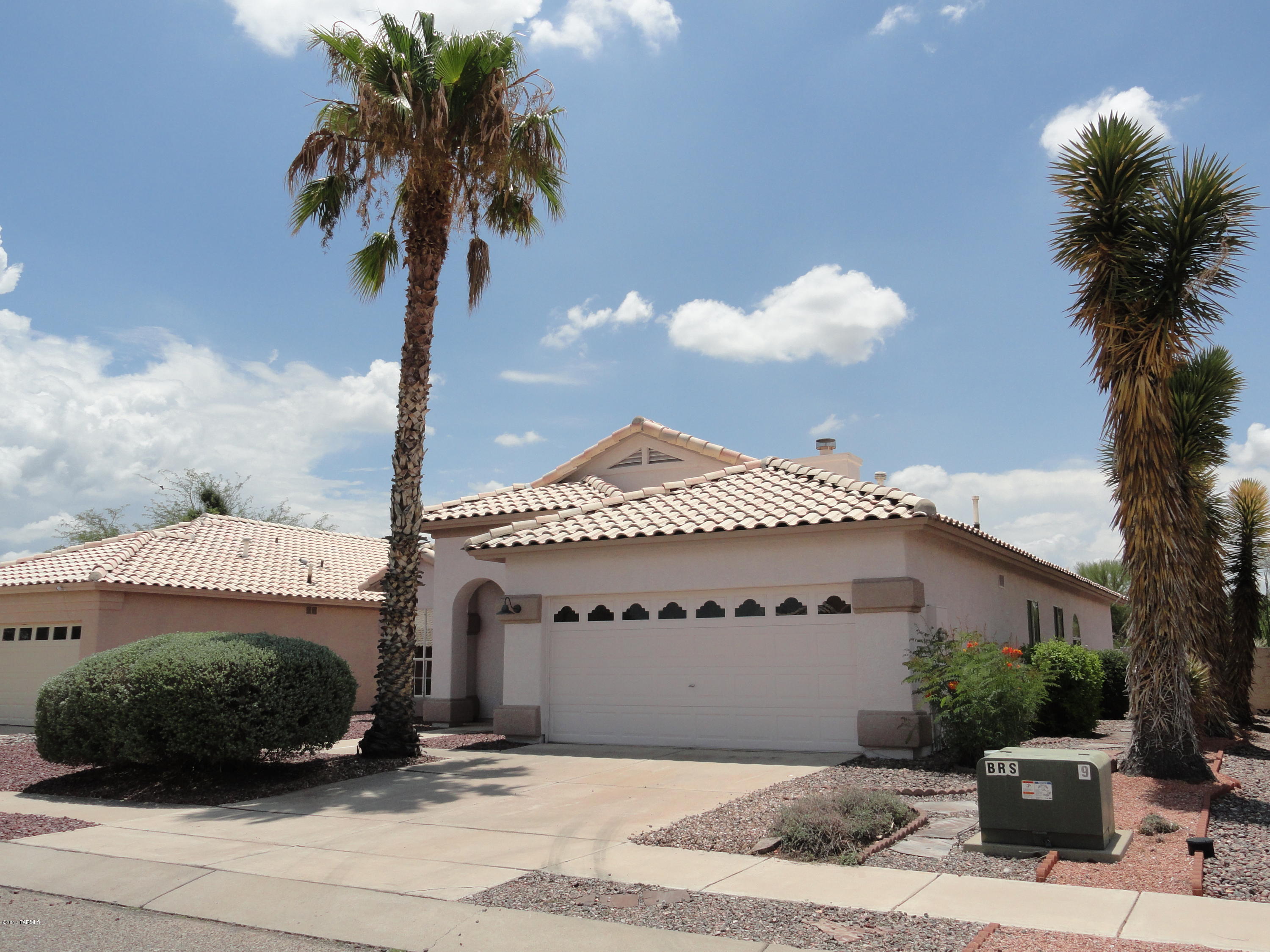 10050 East English Woods Road Tucson, AZ 85748 - Photo 1 of 25