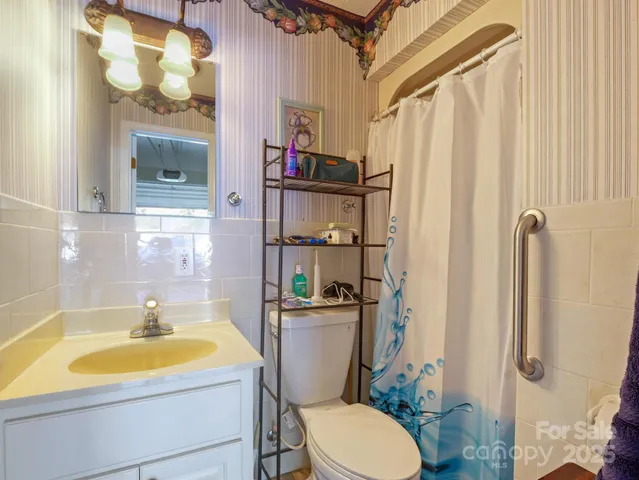 $750,000 | 510 Floyd Blackwell Road, Tryon, NC 28782